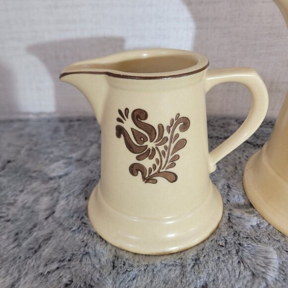 Pfaltzgraff Coffee Pot & Creamer Village 6-550 & 6-24 Stoneware Farmhouse Tea - Picture 6 of 9